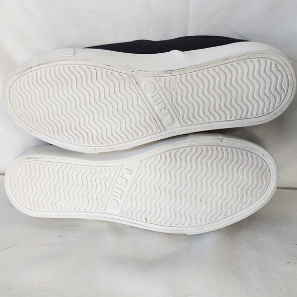 Lamo Perforated Slip On Casual Comfort Shoes Sneakers Gray Size 7.5 - Picture 6 of 6